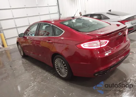 2014 Ford Fusion Titanium z USA, uszkodzony, nr VIN 3FA6P0D96ER176756